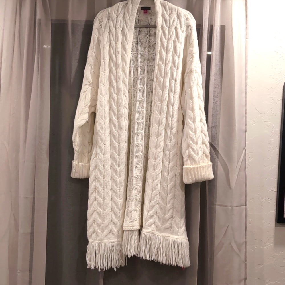 Vince Camuto Ivory Cable Knit Fringe Open Cardigan